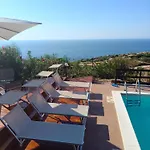 Petra - Libeccio * 帕拉迪索海岸